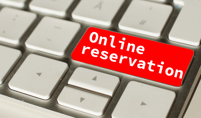 restaurant reservation